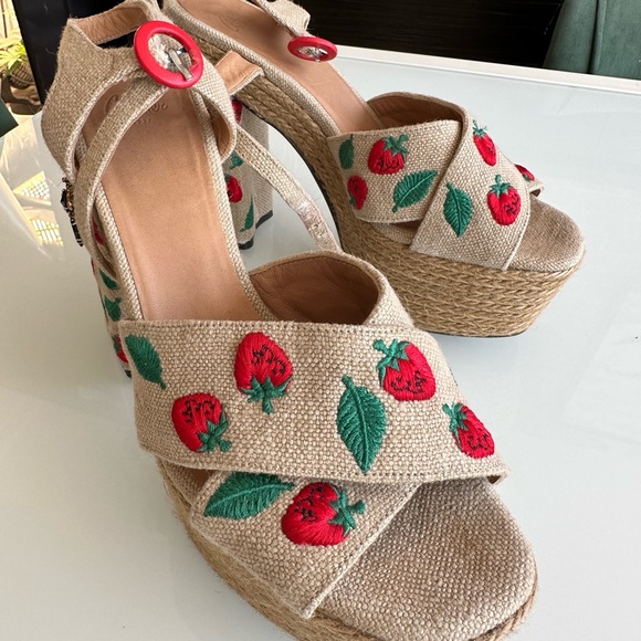 Castaner Spain strawberry platform sandals shoes with bee jewel  size 39 or 8.5 - Picture 11 of 13